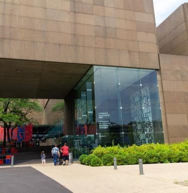 Image of the Carnegie Museum of Art in Pittsburgh, PA